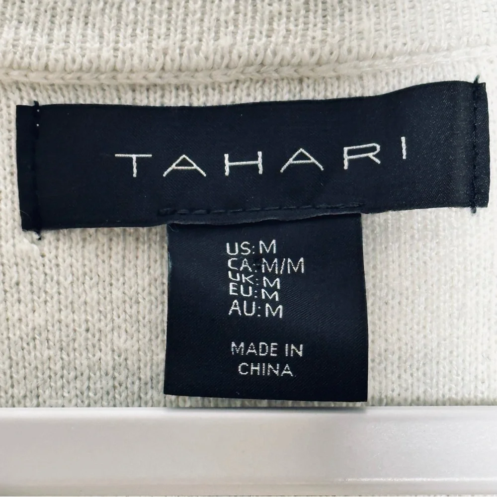 Tahari gray Quarter Zip Pullover Sweater Knit Funnel Neck Pockets Size‎ M